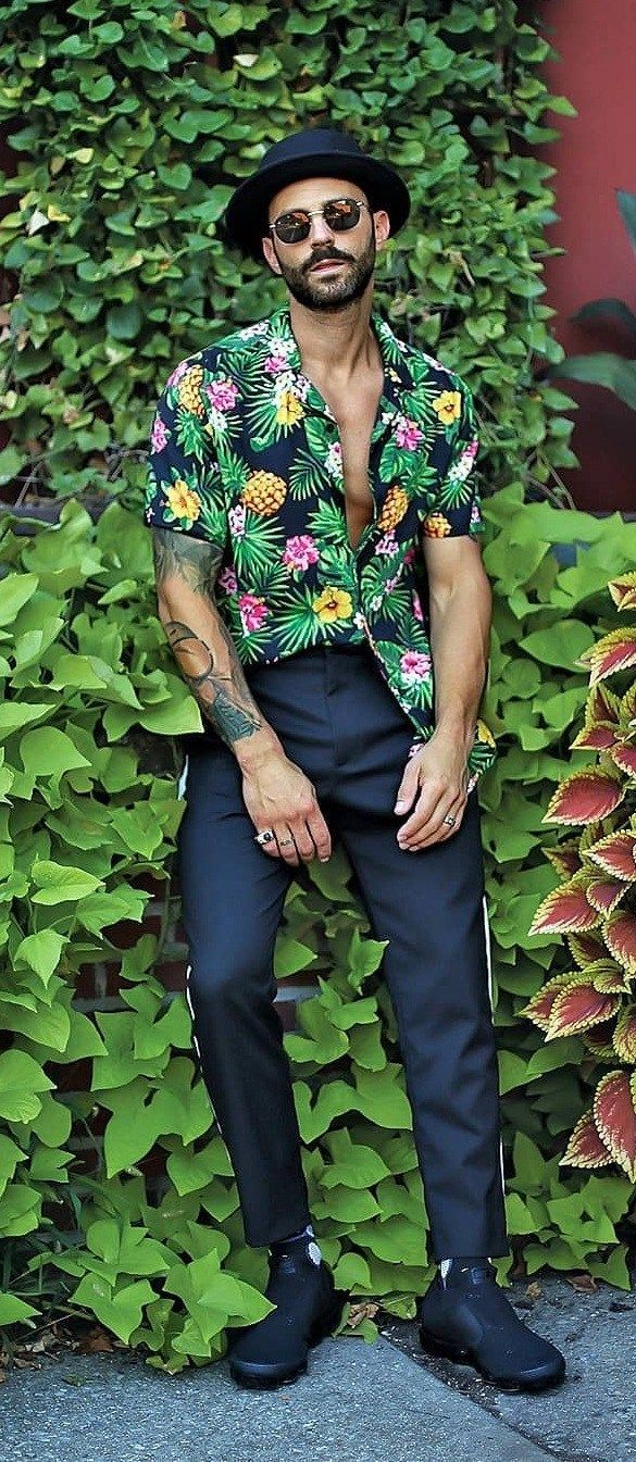 Hawaiian Mens A Guide to the Best Clothing, Accessories and Culture